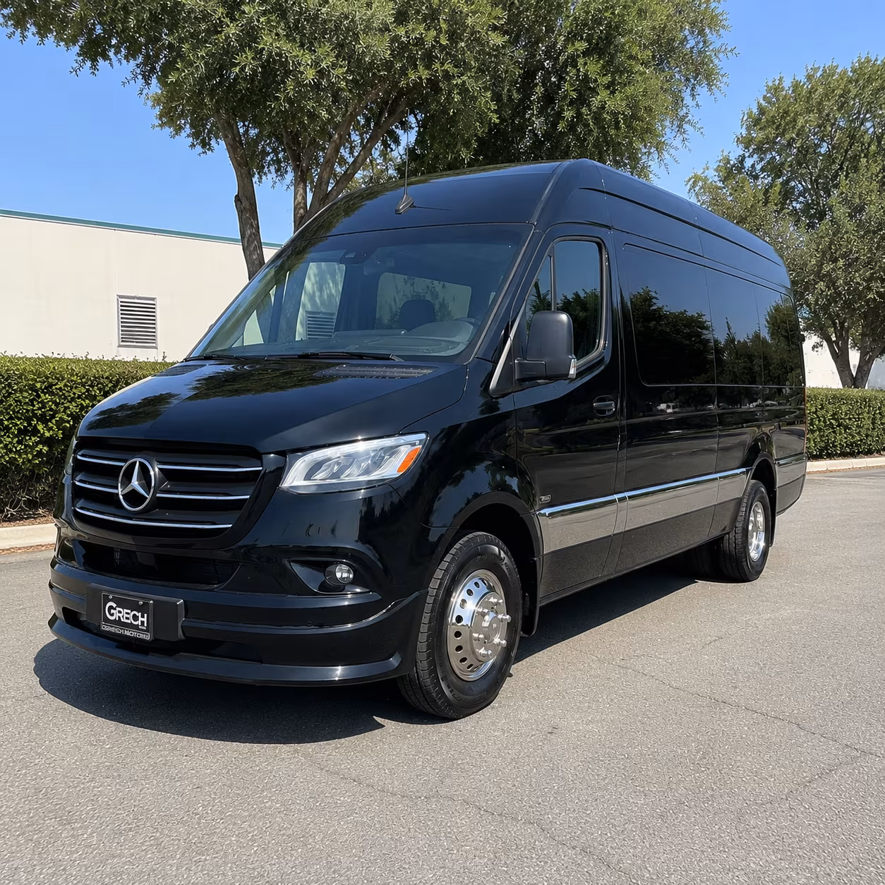 easily book transportation for your next prom 5