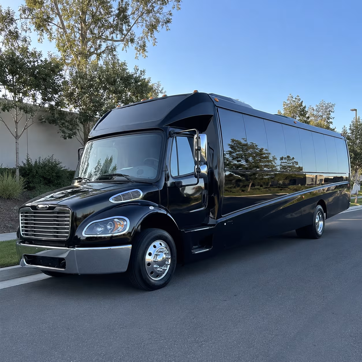 high point 30 passenger minibus