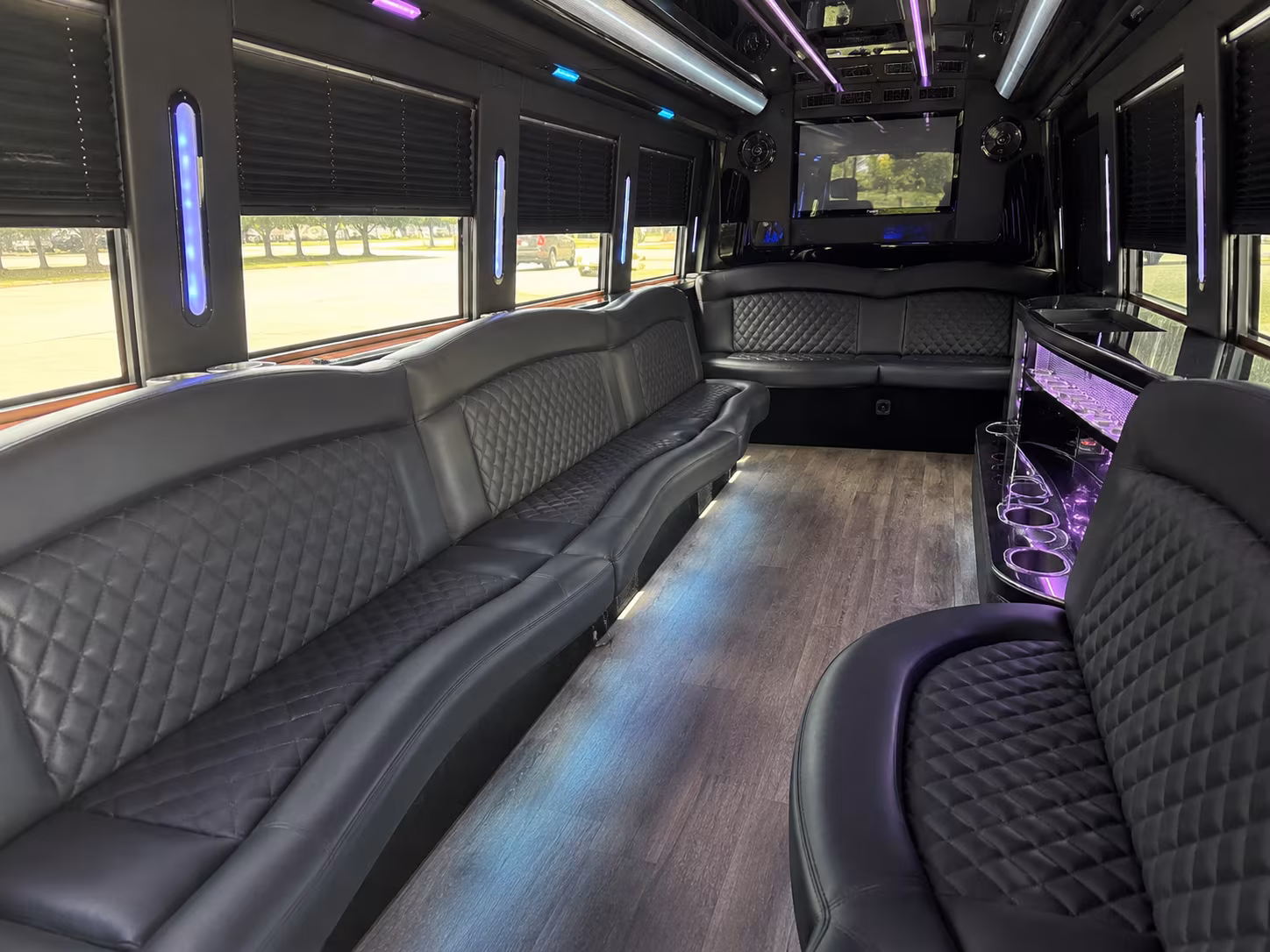 senior ministry shuttle buses for high point congregations