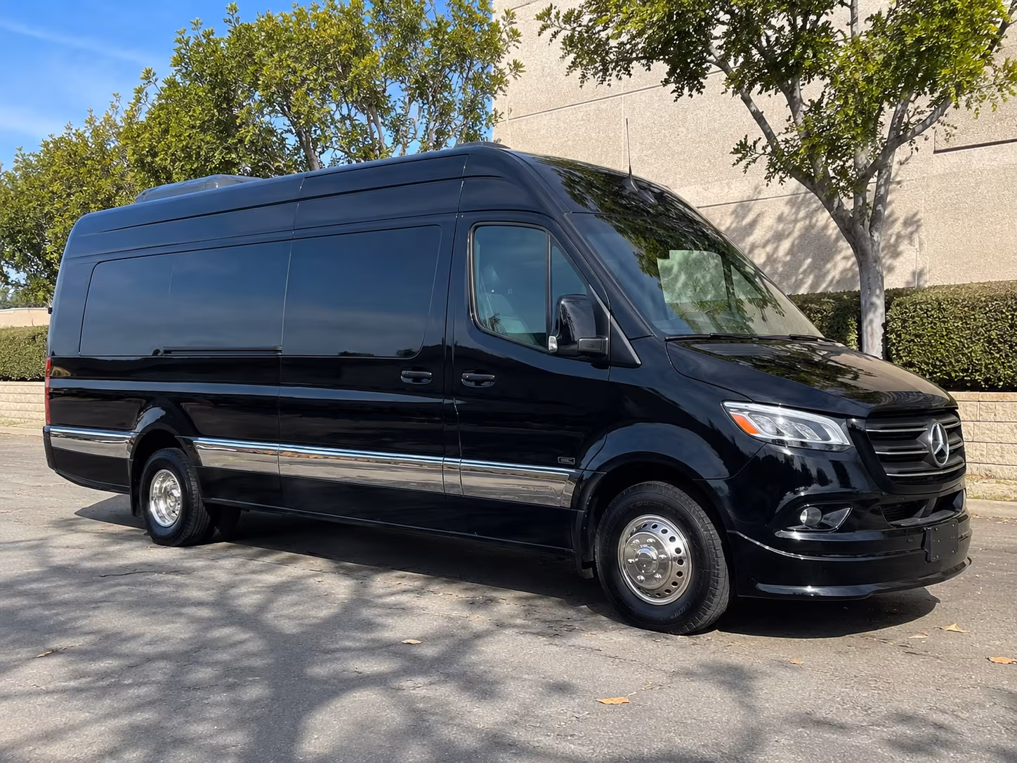shuttle buses for high point market attendees between hotels and showrooms
